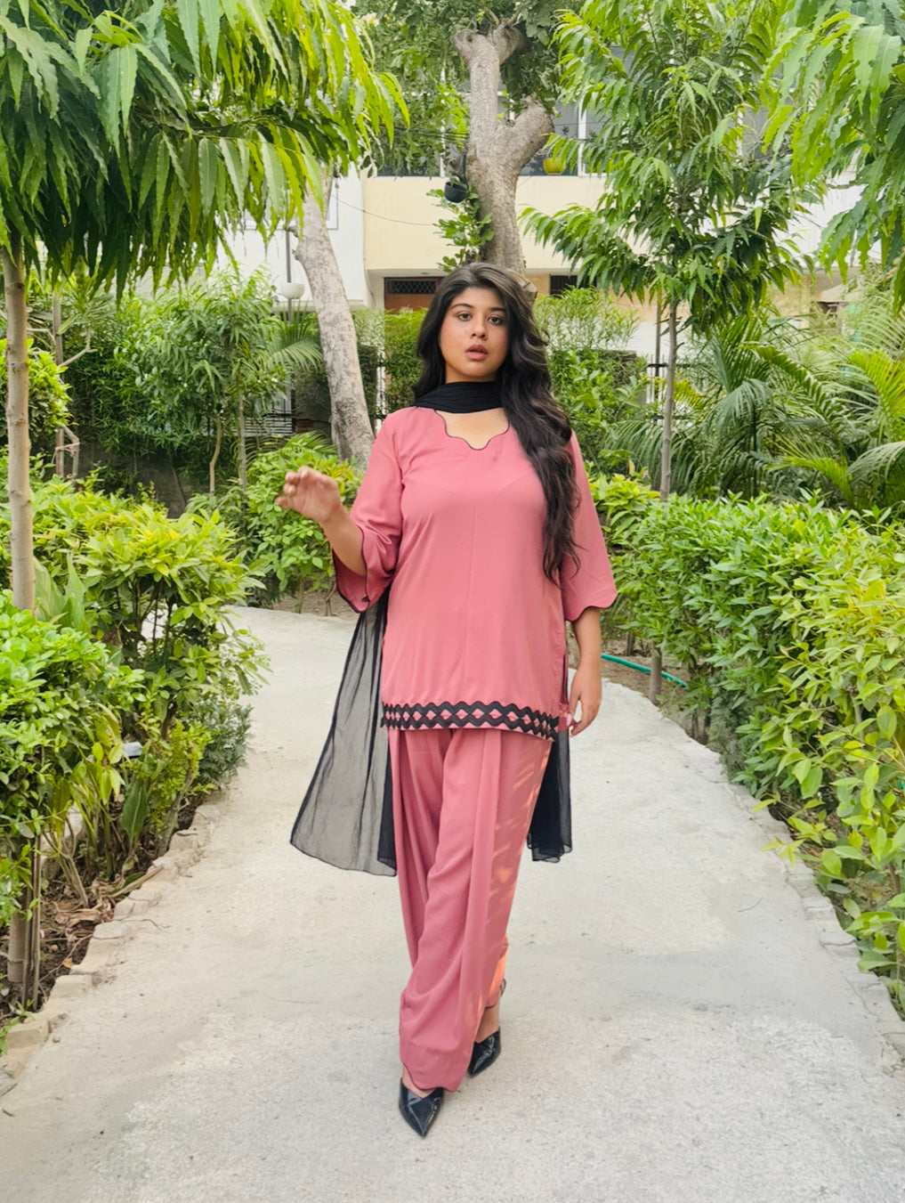 roseate lace farshi suit