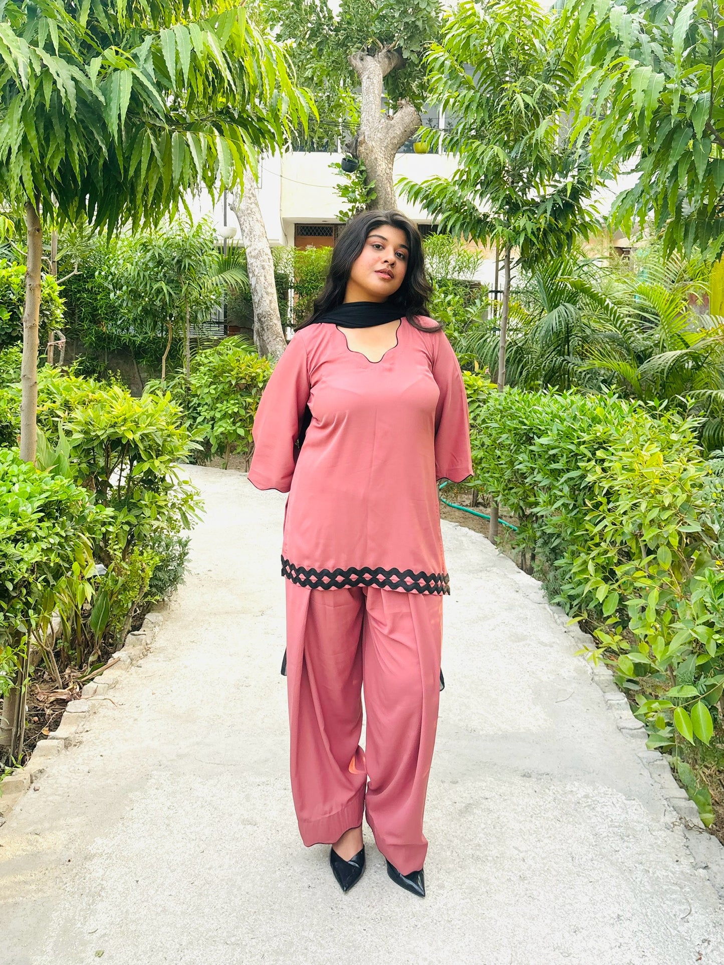 roseate lace farshi suit